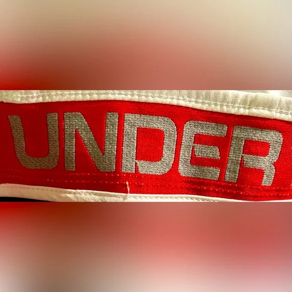 UNDER ARMOUR men’s white shorts, size 30, wrinkle due to folding, pre-loved - Picture 4 of 7